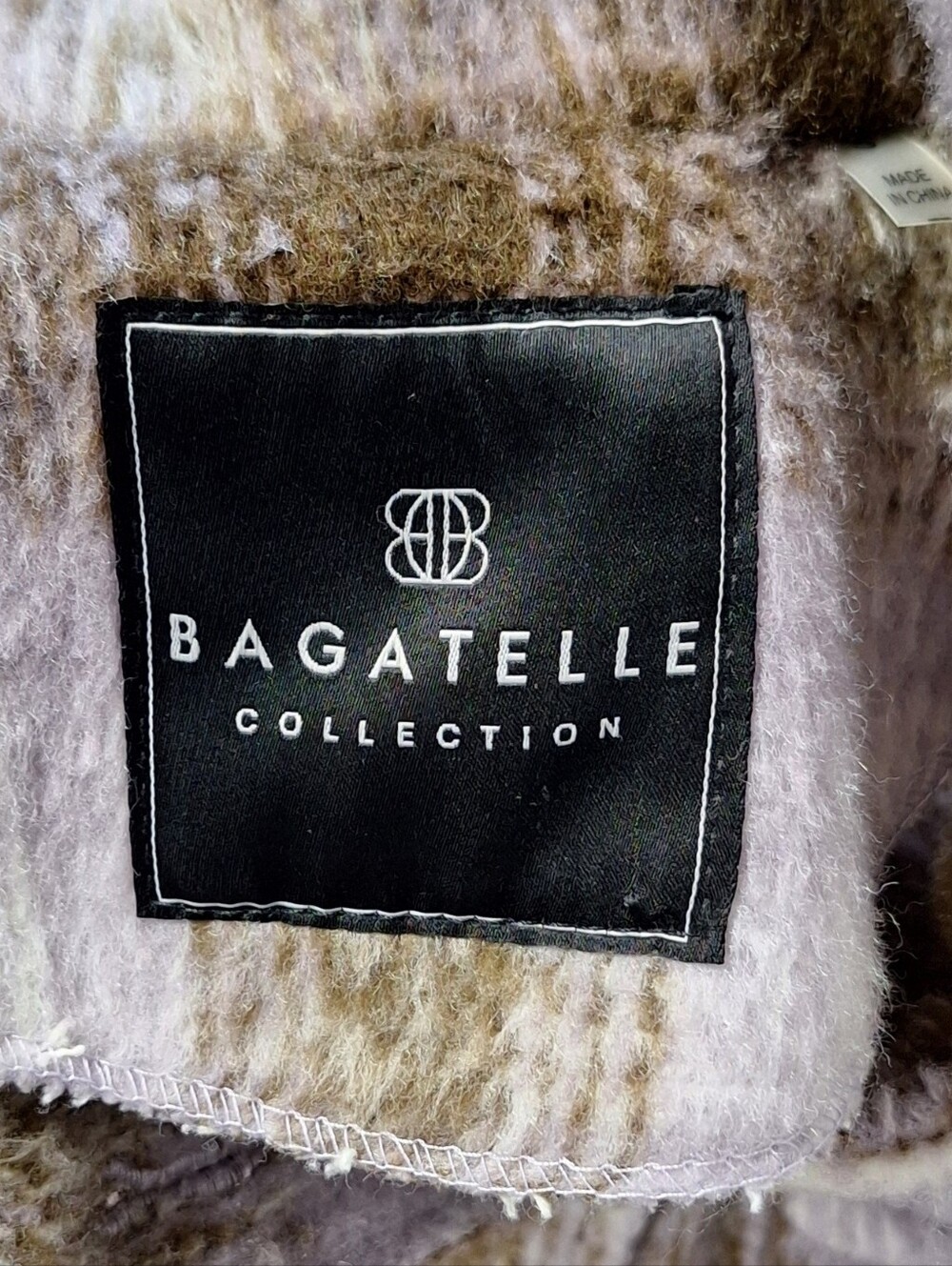 Bagatelle "Avebury Les Filles" Plaid Fleece Shacket Jacket, Small, Style#69662 - Picture 2 of 16